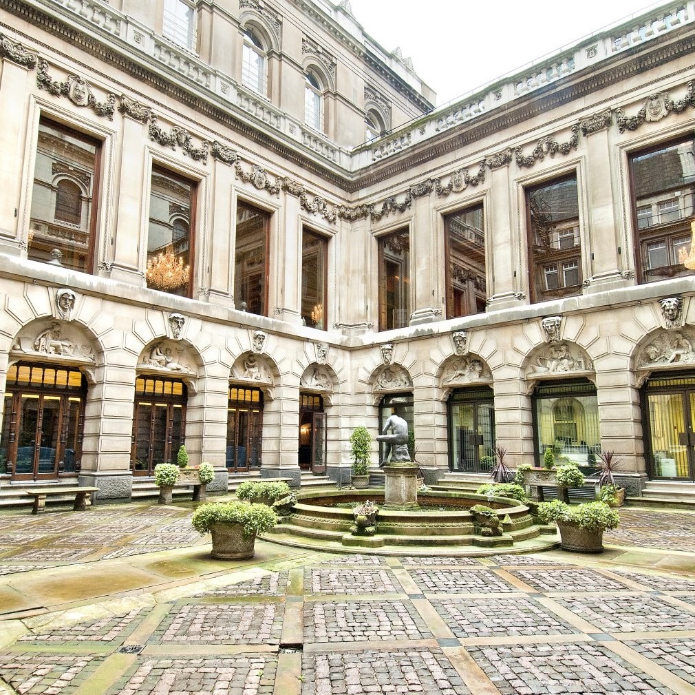 Tamlite Draper's Hall retail and leisure case study