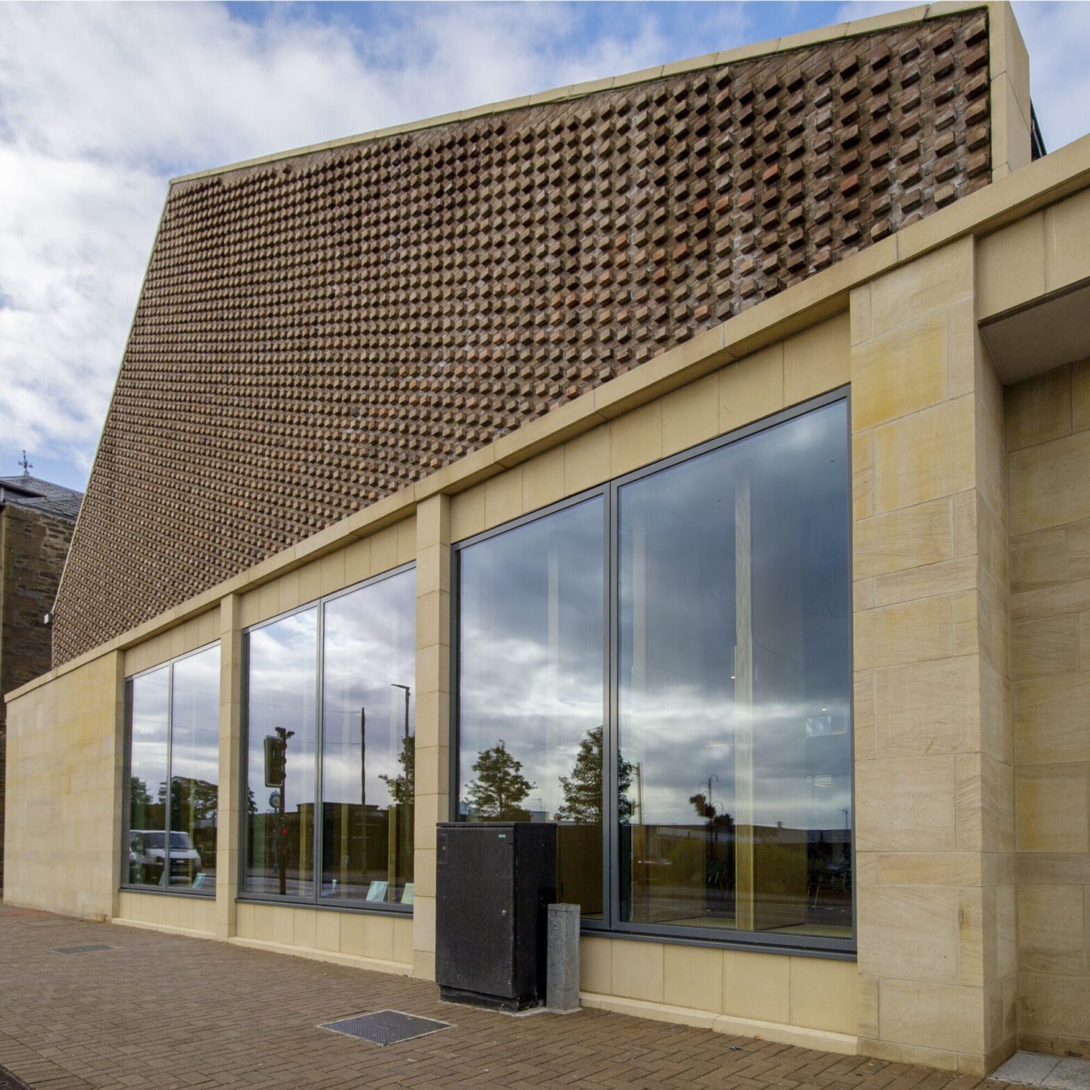 Tamlite Monifieth Parish Church Dundee building exterior image