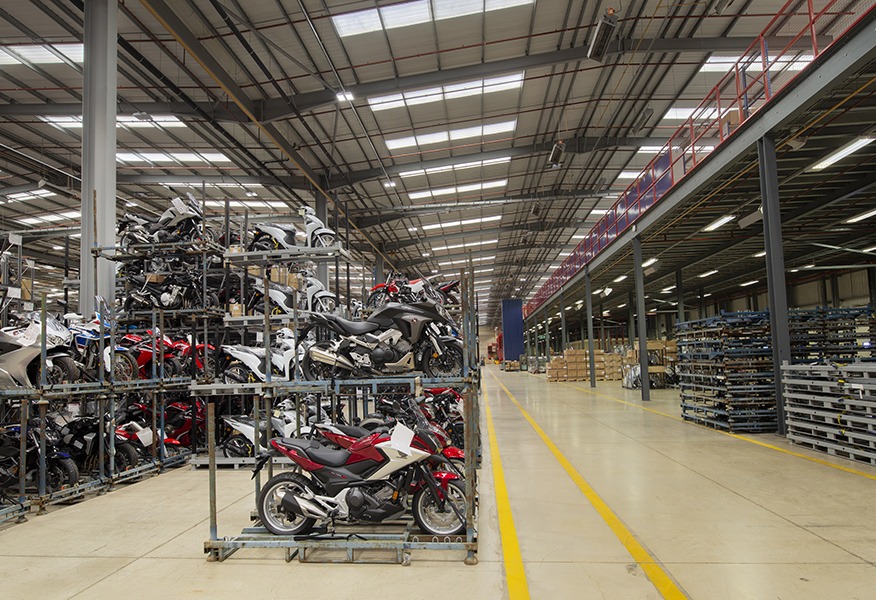 Tamlite Honda Logistics Swindon factory storage LED lighting