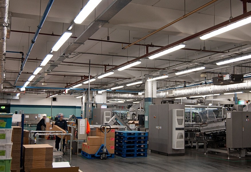 Tamlite Plastek Mansfield warehousing LED lighting