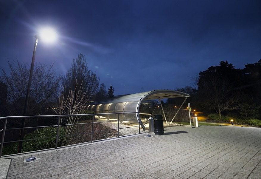 Tamlite Toyota HQ Epsom outdoor area LED lighting