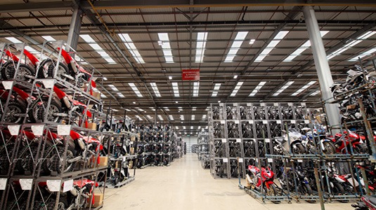 Tamlite industrial and warehousing wellbeing warehouse LED lighting