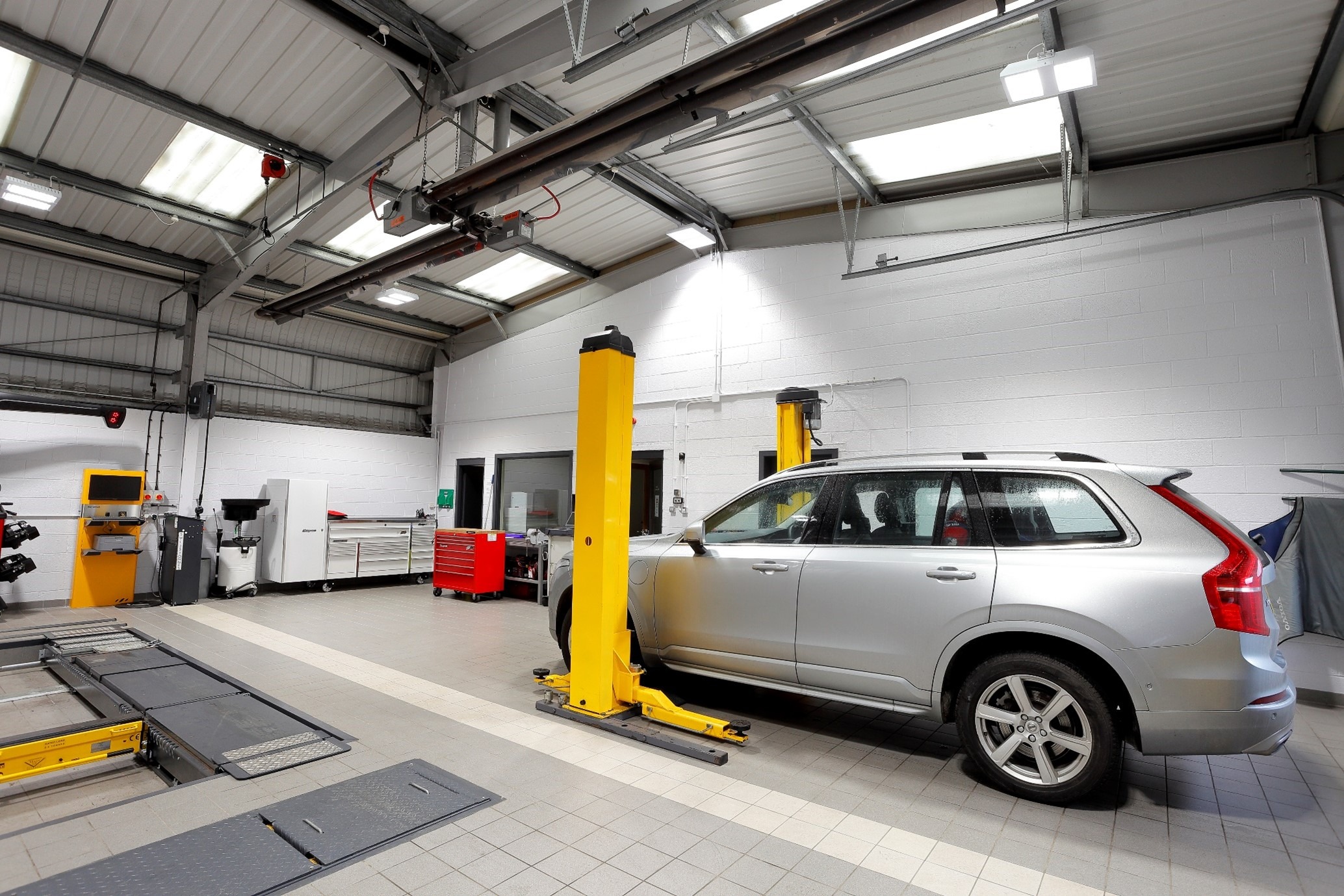 Tamlite Galashiels Volvo car repair garage lighting