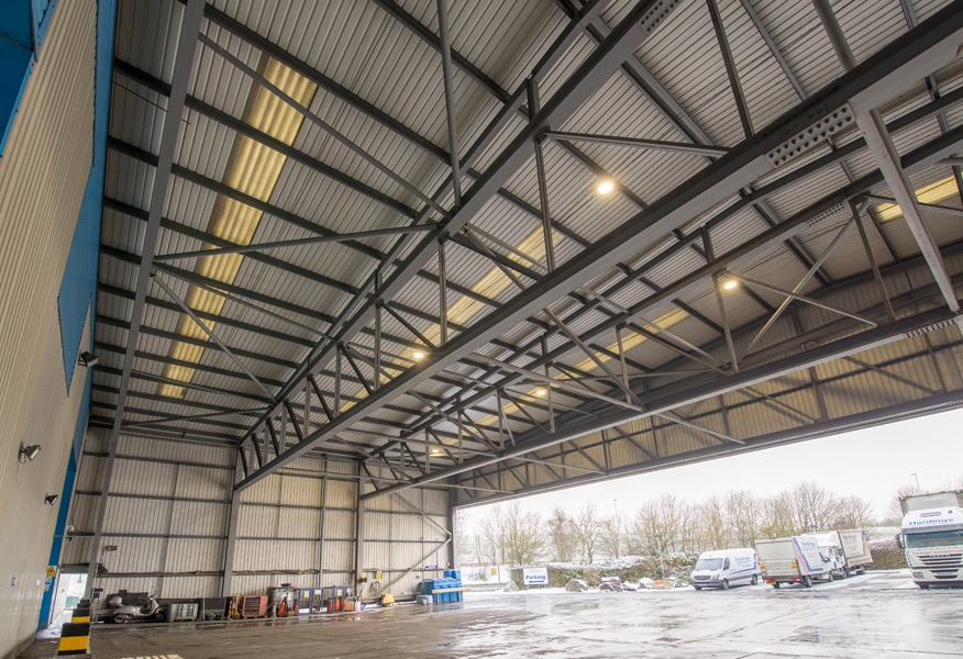 Tamlite Hardings Transport exterior lighting