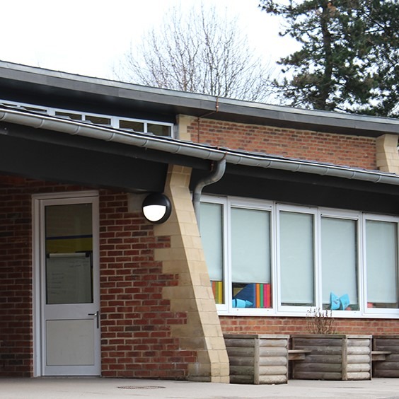 Tamlite Ripon Cathedral School building exterior lighting