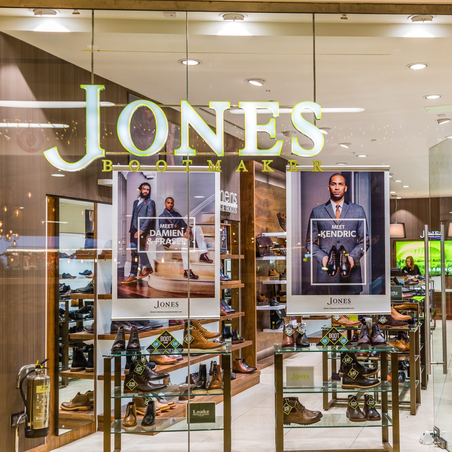 Tamlite Jones Bootmaker frontage