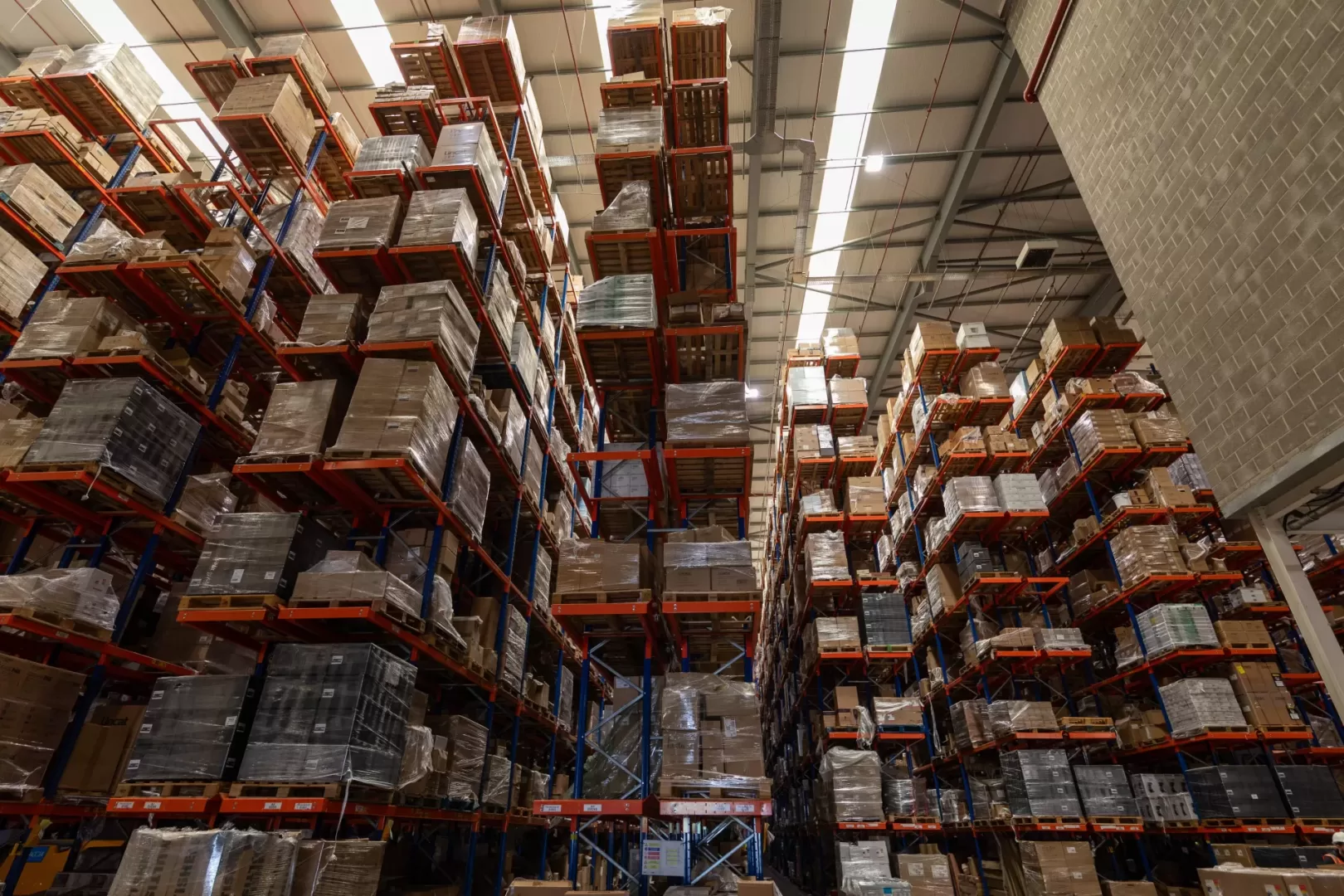 Tamlite Nisbets warehouse lighting expo